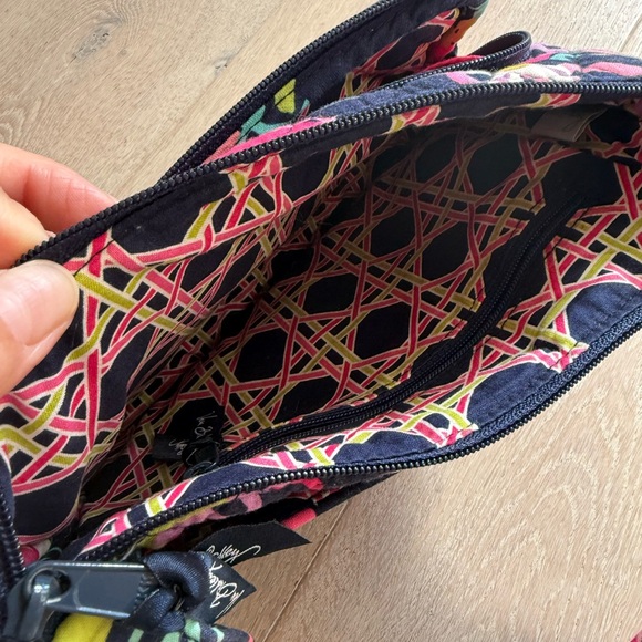 Vera Bradley Crossbody Bag - Picture 5 of 7